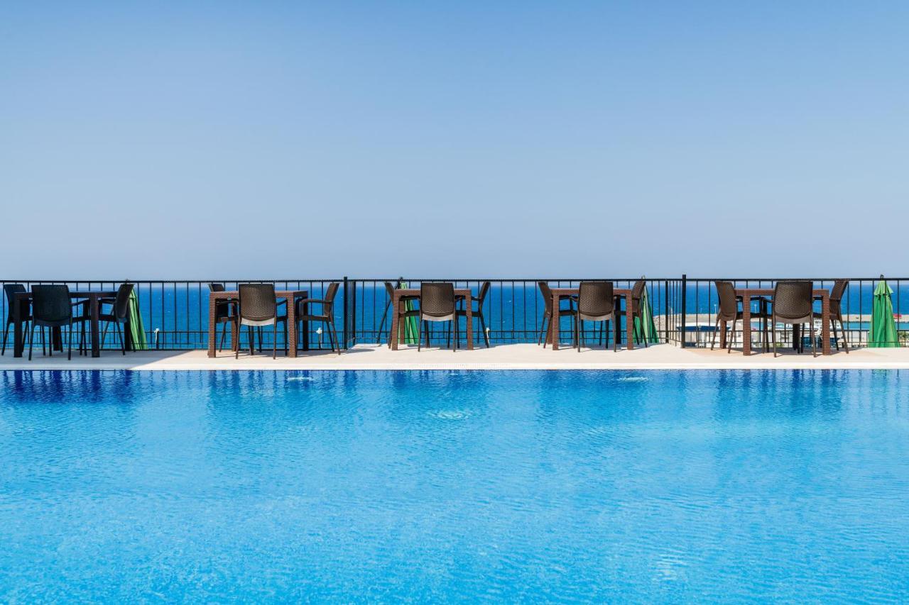 Olivia Palm Hotel Kyrenia  Extérieur photo